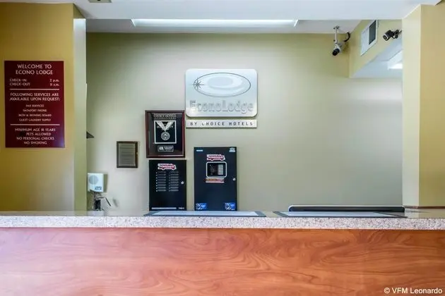 Econo Lodge Airport
