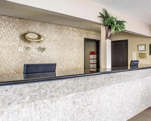 Econo Lodge Ames Area