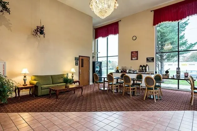 Econo Lodge Andrews AFB - Lobi