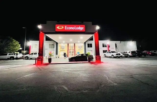 Econo Lodge - Dış Mekan