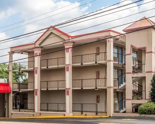 Econo Lodge Atlanta Virginia Avenue - Dış Mekan