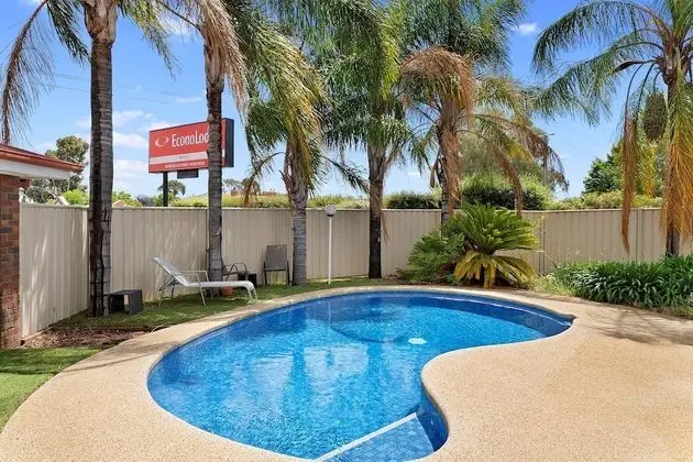 Econo Lodge Border Gateway Wodonga - Havuz