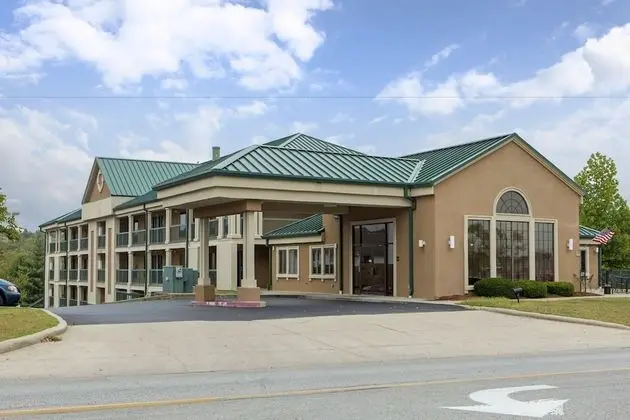 Econo Lodge Branson at Thousand Hills - Dış Mekan
