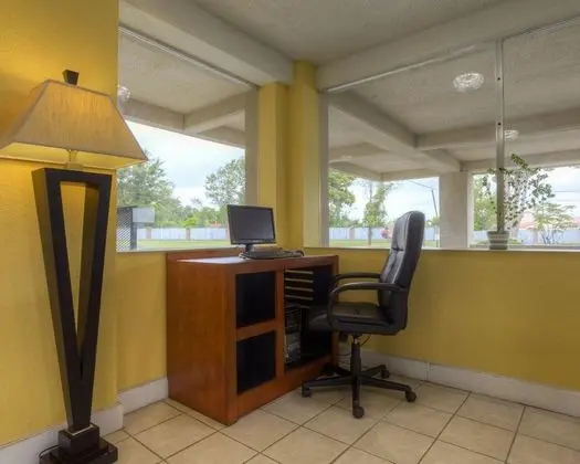 Econo Lodge (Byron)