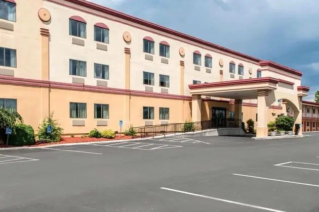 Econo Lodge - Genel