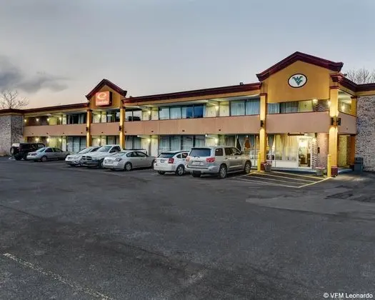 Econo Lodge Coliseum
