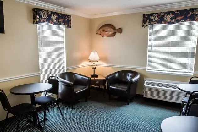 Econo Lodge Crystal Coast - Lobi