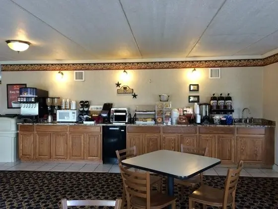 Econo Lodge Darien Lakes