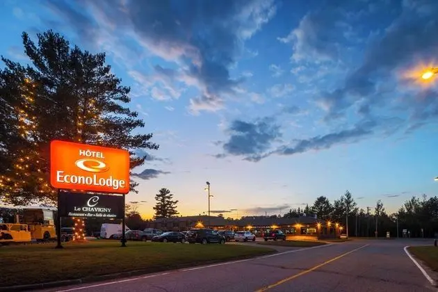 Econo Lodge - Dış Mekan