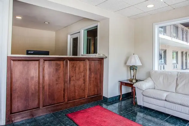 Econo Lodge Douglassville-Pottstown - Lobi