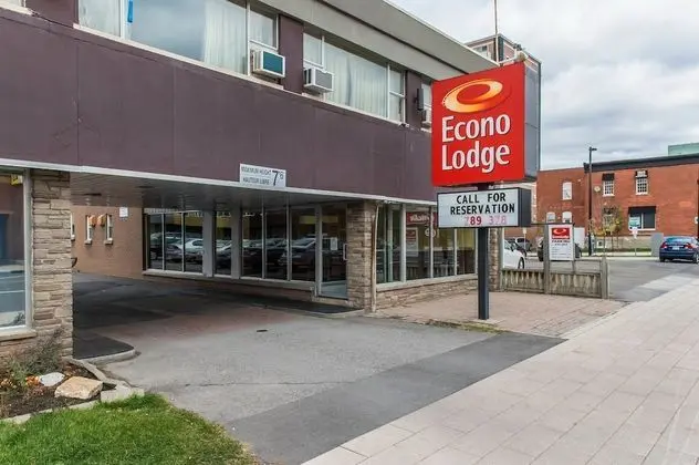Econo Lodge Downtown Ottawa - Dış Mekan
