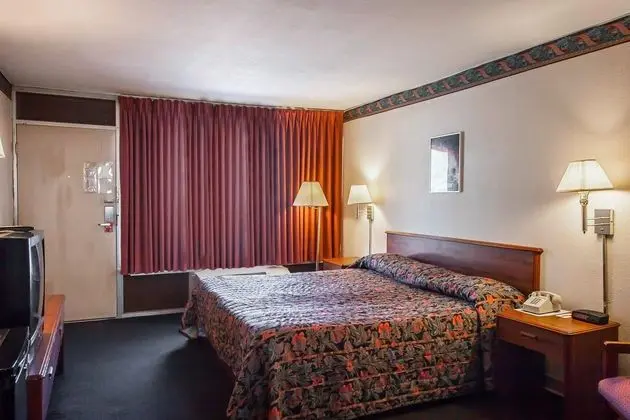 Econo Lodge Effingham