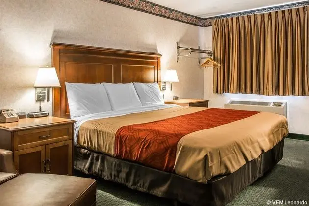 Econo Lodge Findlay Area