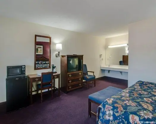 Econo Lodge Glade Springs I-81