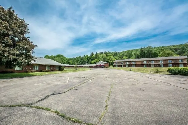 Econo Lodge Hornell Hornell - Dış Mekan