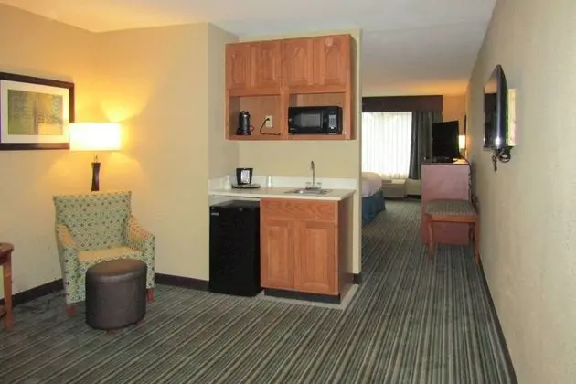 Econo Lodge Inn & Suites - Oda