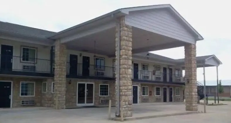 Econo Lodge Inn & Suites - Dış Mekan