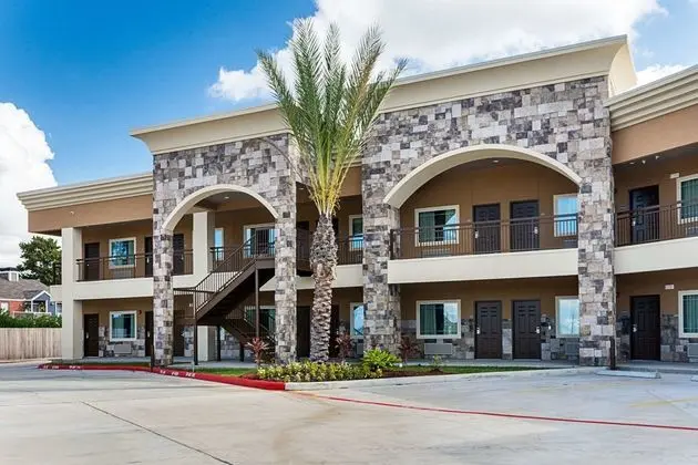 Econo Lodge Inn & Suites Desert Springs - Dış Mekan