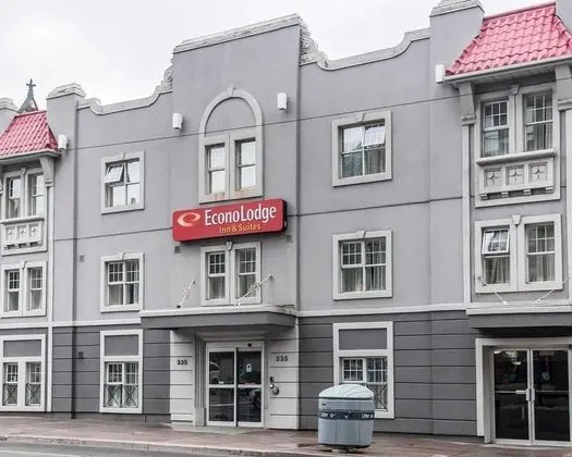 Econo Lodge Inn and Suites Downtown Toronto