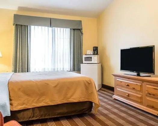 Econo Lodge Inn & Suites Eau Claire Area