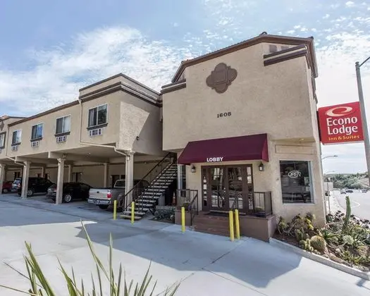 Econo Lodge Inn & Suites Fallbrook Downtown