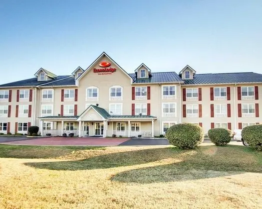 Econo Lodge  Inn & Suites