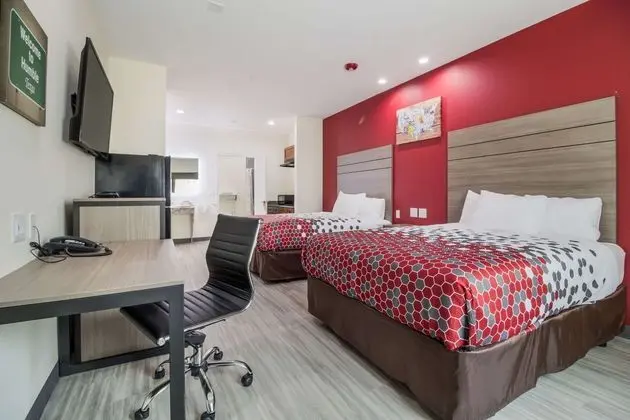ECONO LODGE INN & SUITES HUMBLE FM1960