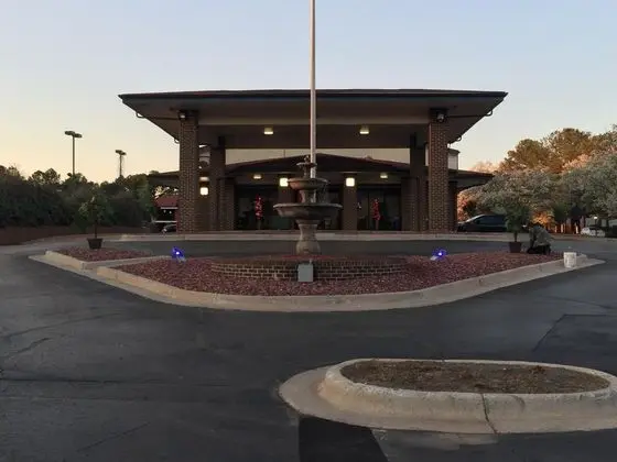 Econo Lodge Inn & Suites Huntsville