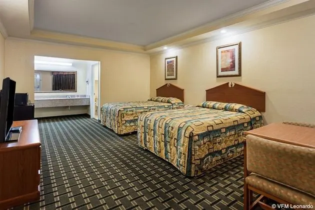 Econo Lodge Inn & Suites Memphis area