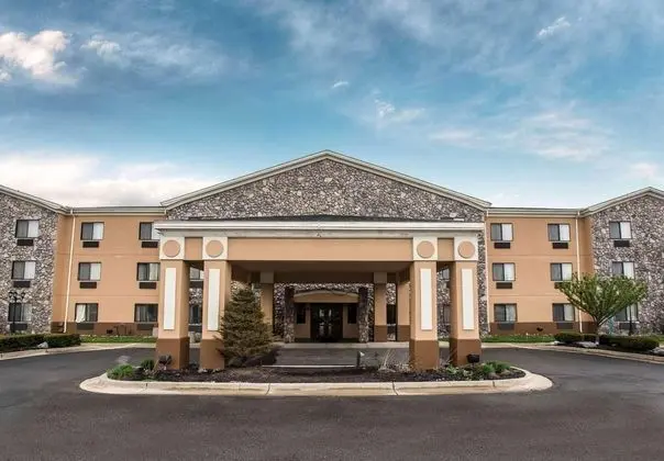 Econo Lodge Inn & Suites Monroe Area