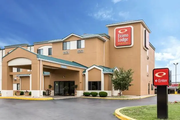 Econo Lodge Inn & Suites Peoria Area