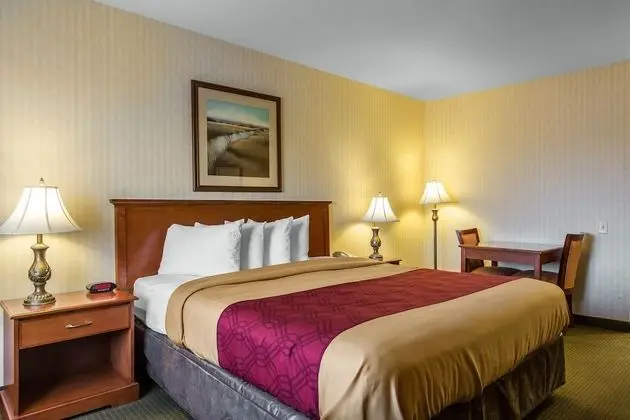 Econo Lodge Inn & Suites Riverside - Corona - Oda