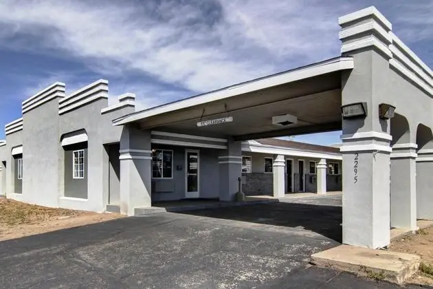 Econo Lodge Inn & Suites Santa Rosa