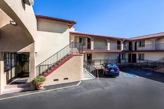 Econo Lodge Long Beach