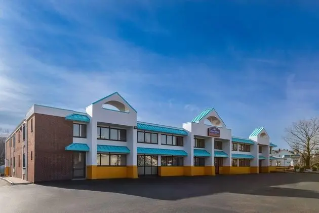 Econo Lodge Malden - Dış Mekan