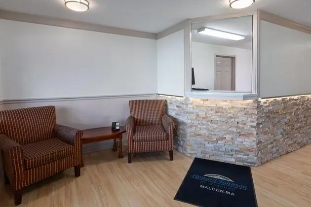 Econo Lodge Malden - Lobi