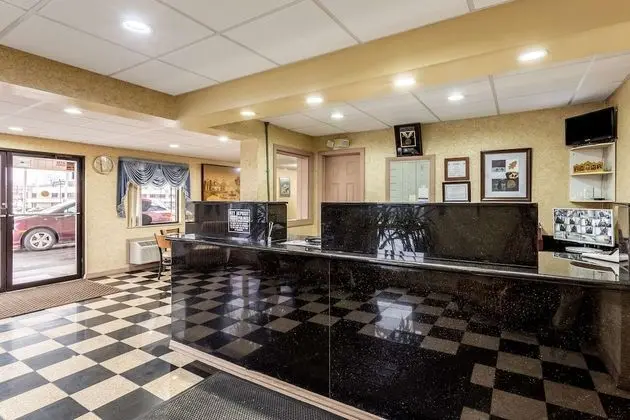 Econo Lodge - Lobi