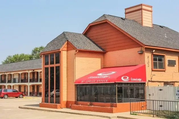 Econo Lodge near The Domain - The Arboretum