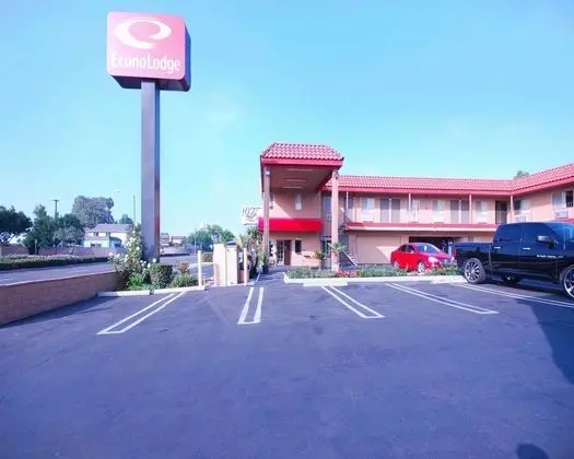 Econo Lodge Near Home Depot Center