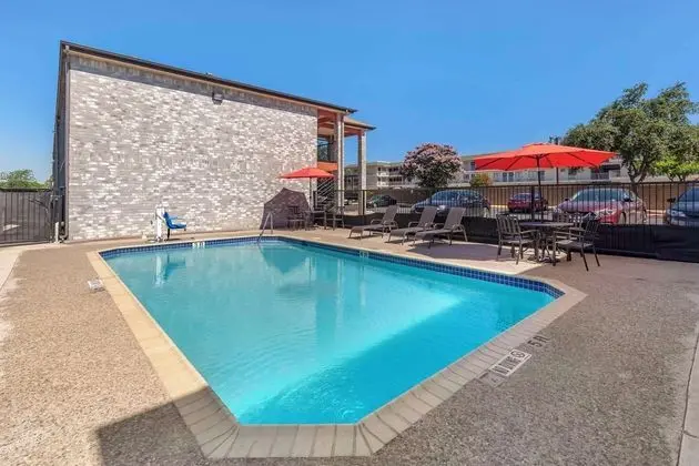 Econo Lodge Near SeaWorld - Havuz