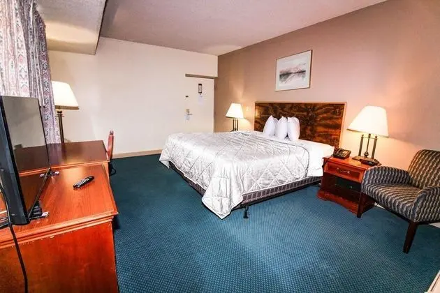 Econo Lodge Near West Point