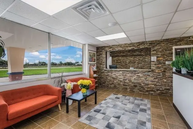 Econo Lodge - Lobi