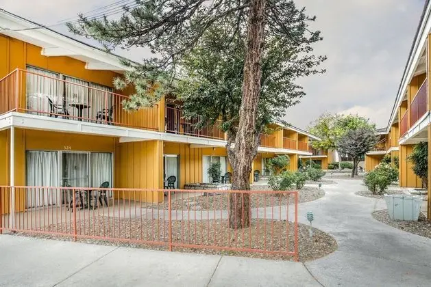 Econo Lodge new Reno-Sparks Convention Center