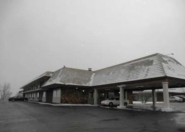 Econo Lodge Osage Beach Area