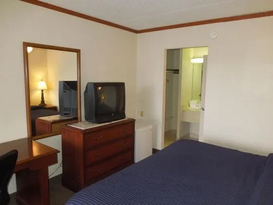 Econo Lodge Perrysburg Area