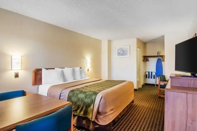 Econo Lodge Portland - I-205