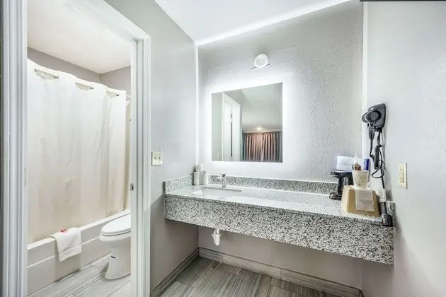 Econo Lodge - Banyo Tipleri