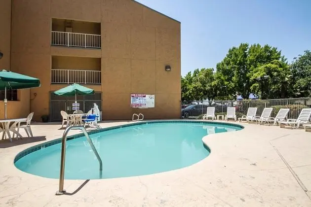 Econo Lodge Sacramento North