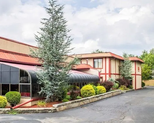 Econo Lodge - Dış Mekan