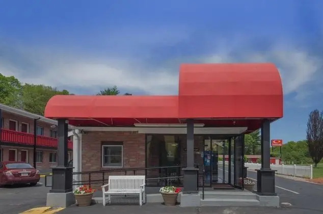 Econo Lodge Sharon Area